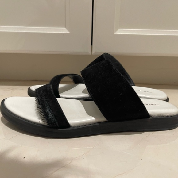 Black suede strap sandles in size 40 - Picture 4 of 4